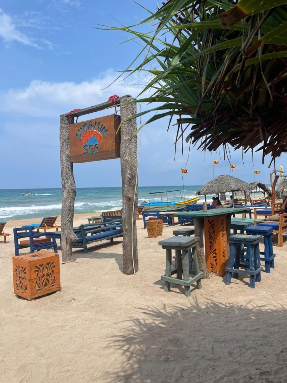 Vitamin Sea Beach Cabana & Hostel Nilaveli Exterior foto