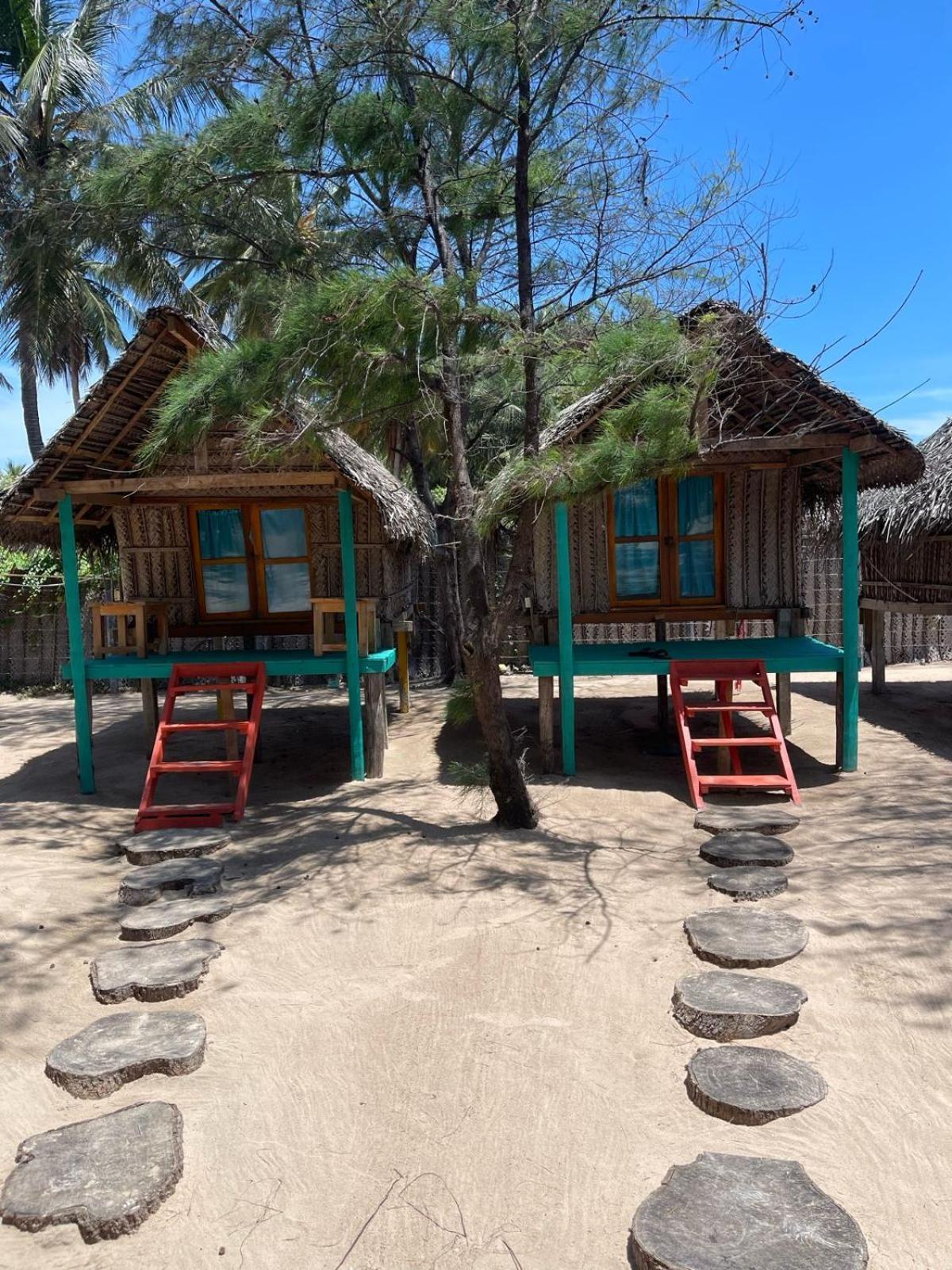 Vitamin Sea Beach Cabana & Hostel Nilaveli Exterior foto