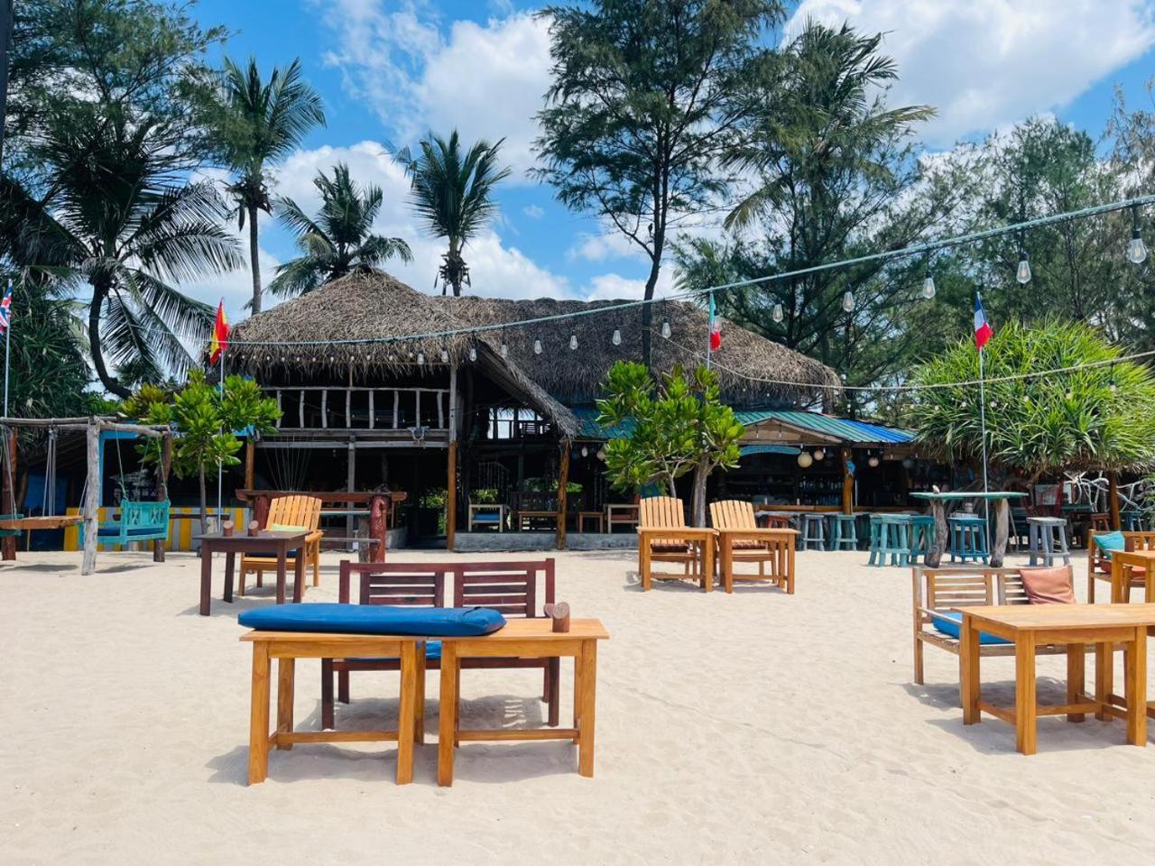 Vitamin Sea Beach Cabana & Hostel Nilaveli Exterior foto